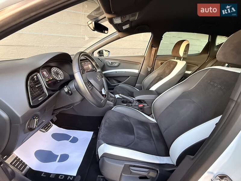 Хэтчбек SEAT Leon 2016 в Киеве фото 26 Хэтчбек SEAT Leon 2016 в Киеве