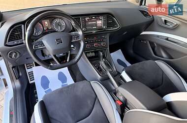 Хэтчбек SEAT Leon 2016 в Киеве