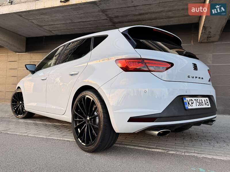 Хэтчбек SEAT Leon 2016 в Киеве фото 17 Хэтчбек SEAT Leon 2016 в Киеве