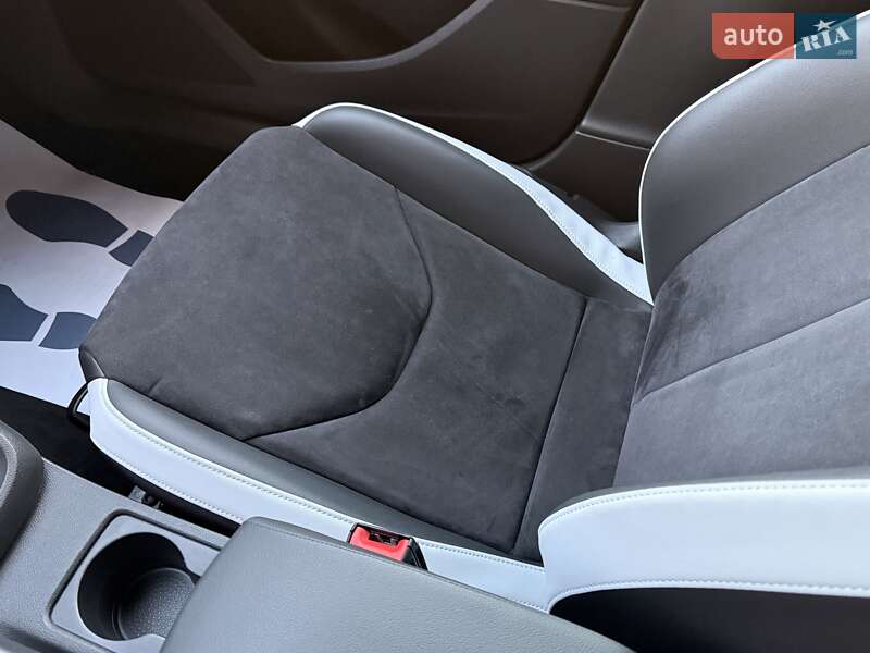 Хэтчбек SEAT Leon 2016 в Киеве фото 51 Хэтчбек SEAT Leon 2016 в Киеве