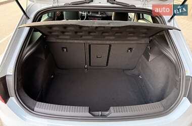 Хэтчбек SEAT Leon 2016 в Киеве
