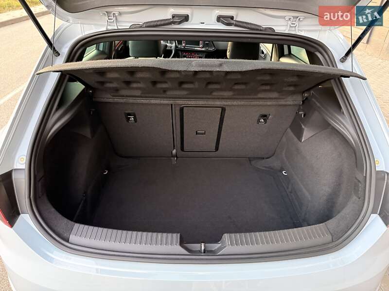 Хэтчбек SEAT Leon 2016 в Киеве фото 53 Хэтчбек SEAT Leon 2016 в Киеве