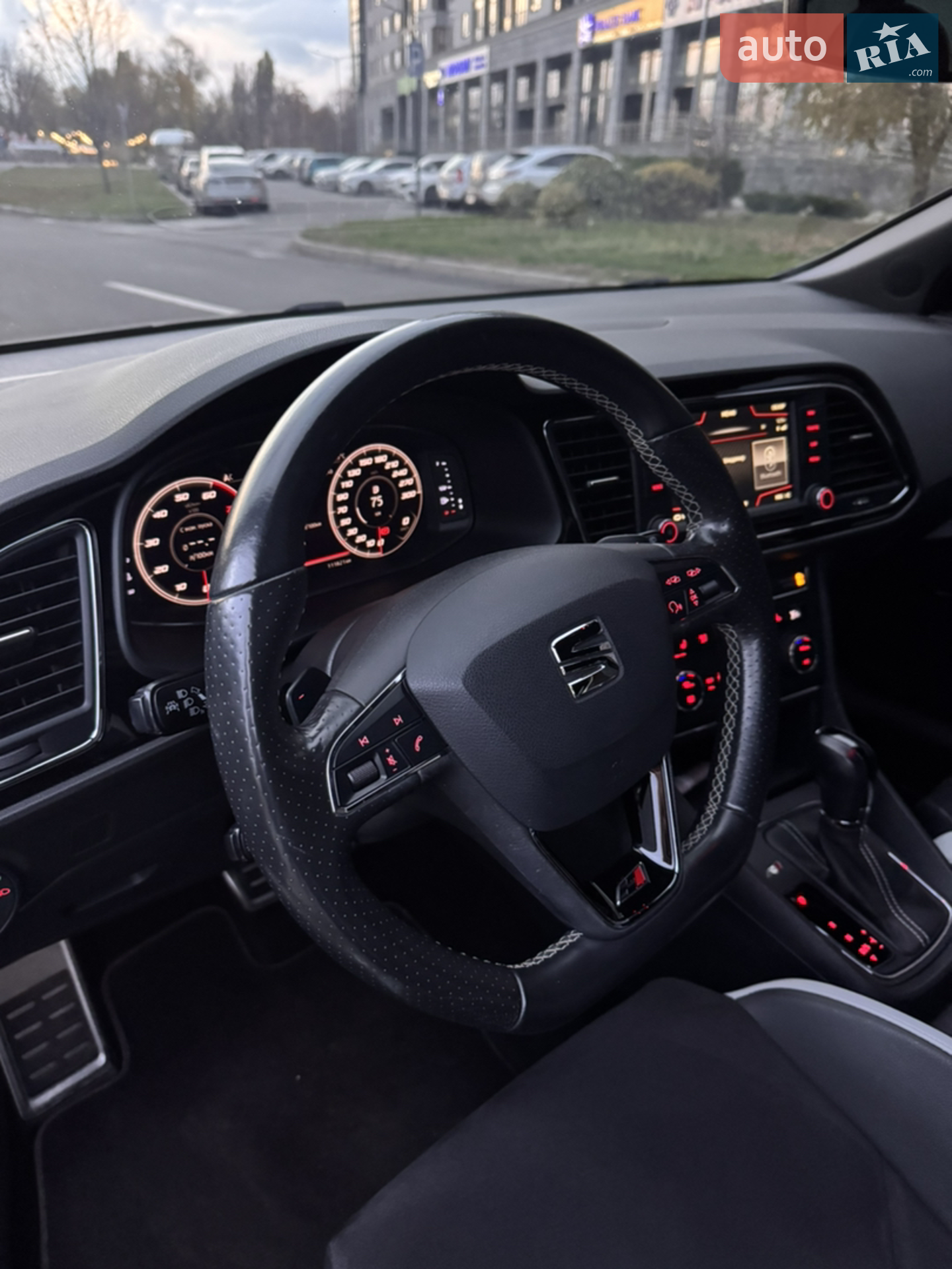2016 SEAT Leon - мініатюра 11