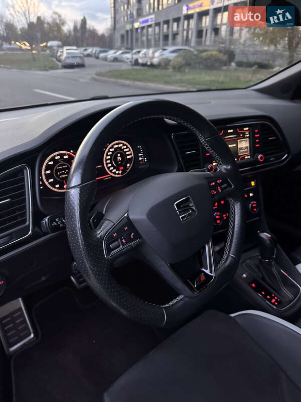 Хетчбек SEAT Leon 2016 в Харкові