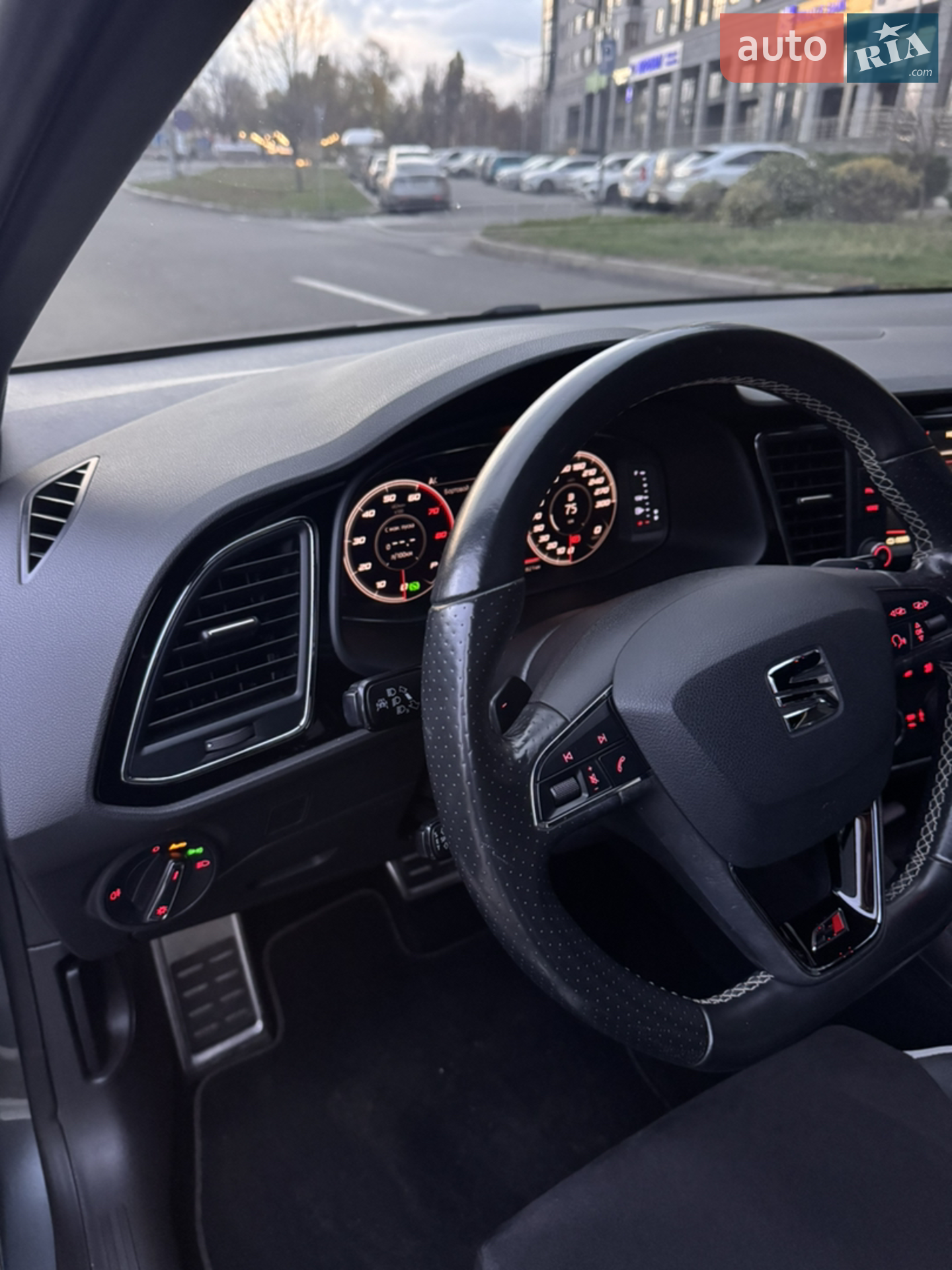 2016 SEAT Leon - мініатюра 14