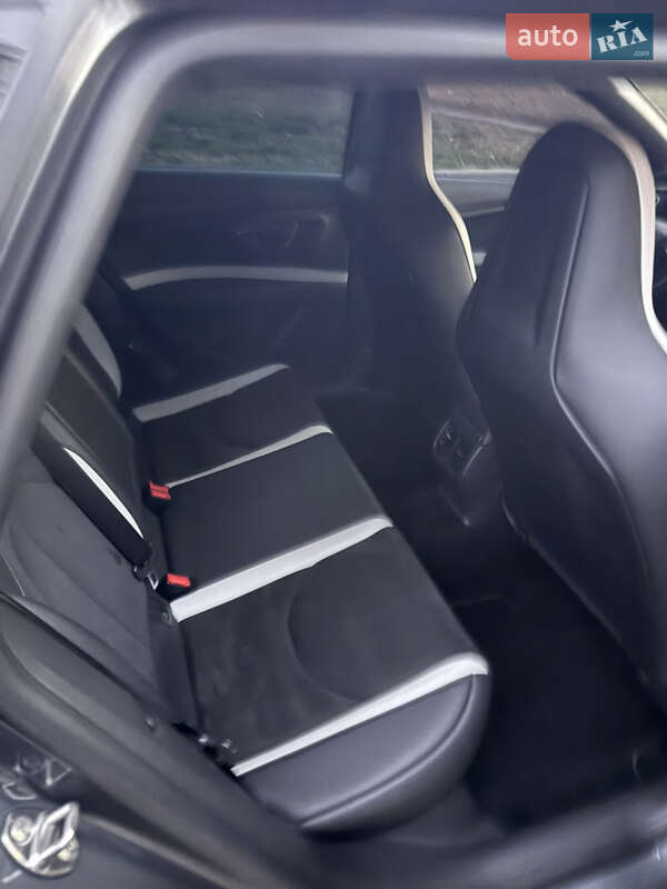 Хетчбек SEAT Leon 2016 в Харкові