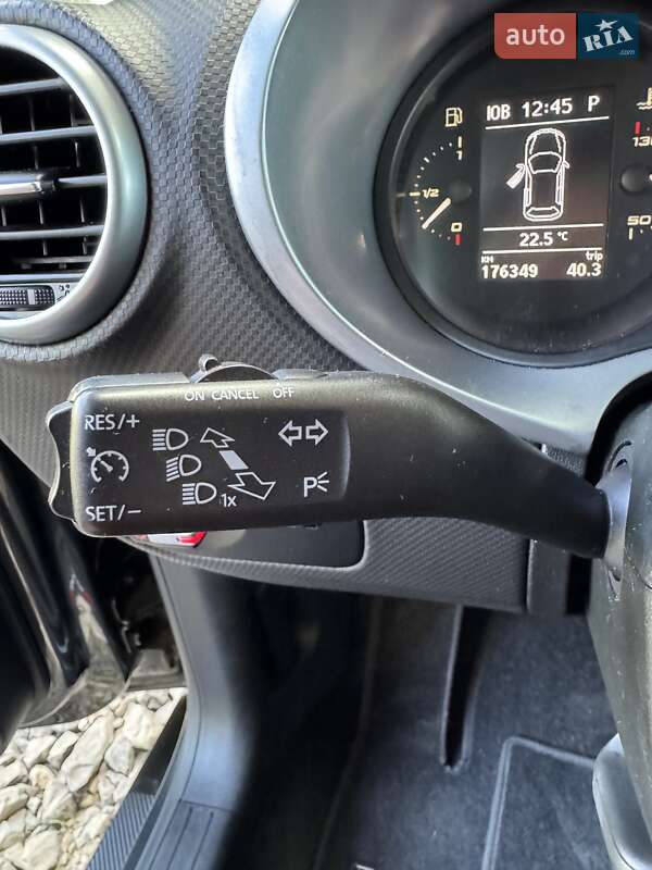 Хетчбек SEAT Leon 2010 в Луцьку