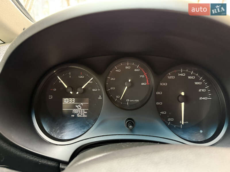 Хэтчбек SEAT Leon 2011 в Харькове фото 11 Хэтчбек SEAT Leon 2011 в Харькове