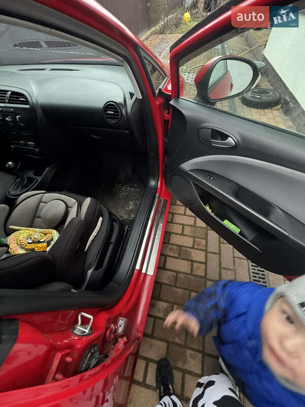 Хетчбек SEAT Leon 2011 в Михайлівці-Рубежівці фото 15 Хетчбек SEAT Leon 2011 в Михайлівці-Рубежівці