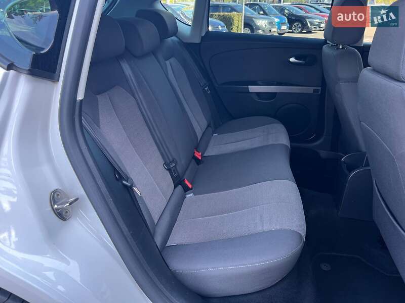 Хэтчбек SEAT Leon 2011 в Киеве фото 11 Хэтчбек SEAT Leon 2011 в Киеве