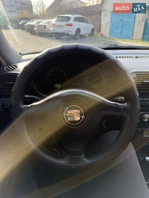 Хетчбек SEAT Leon 2003 в Чернігові фото 25 Хетчбек SEAT Leon 2003 в Чернігові