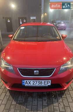 Хэтчбек SEAT Leon 2014 в Киеве