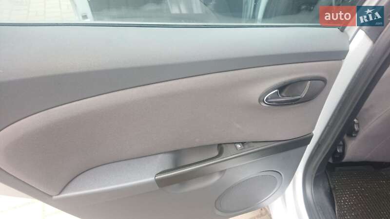 Хетчбек SEAT Leon 2008 в Черкасах