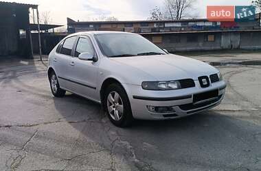 Хетчбек SEAT Leon 2003 в Запоріжжі
