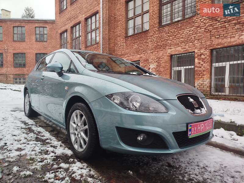 Хетчбек SEAT Leon 2009 в Рівному