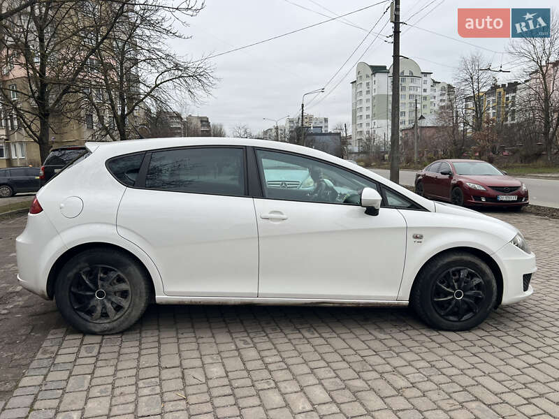 Хетчбек SEAT Leon 2009 в Івано-Франківську