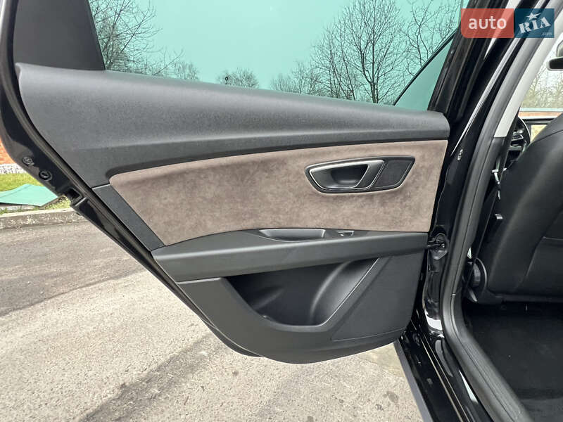 Універсал SEAT Leon 2016 в Дрогобичі