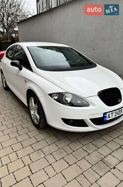 Хетчбек SEAT Leon 2008 в Івано-Франківську