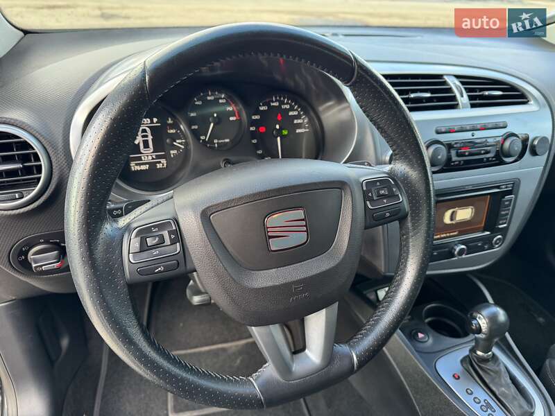 Хэтчбек SEAT Leon 2010 в Луцке фото 33 Хэтчбек SEAT Leon 2010 в Луцке