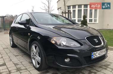 Хэтчбек SEAT Leon 2010 в Львове