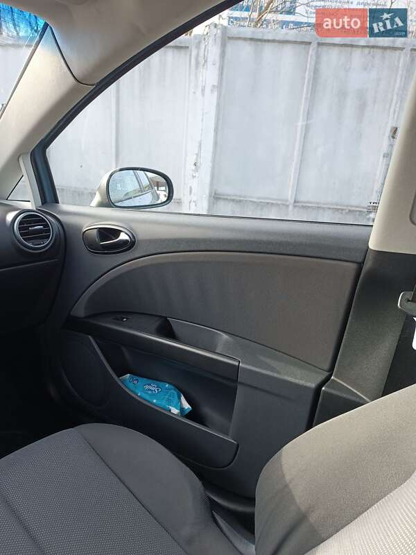 Хэтчбек SEAT Leon 2006 в Стрые фото 18 Хэтчбек SEAT Leon 2006 в Стрые