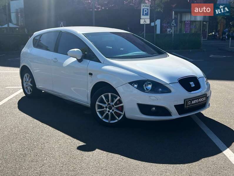 SEAT Leon 2011 SEAT Leon 2011