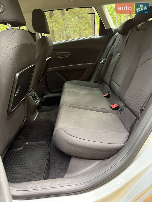 Универсал SEAT Leon 2015 в Киеве