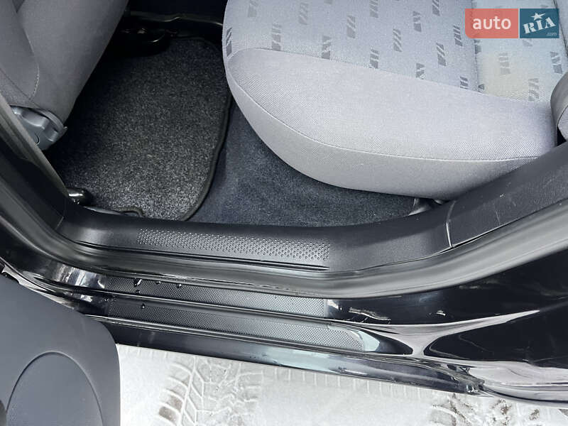 Хетчбек SEAT Leon 2001 в Львові