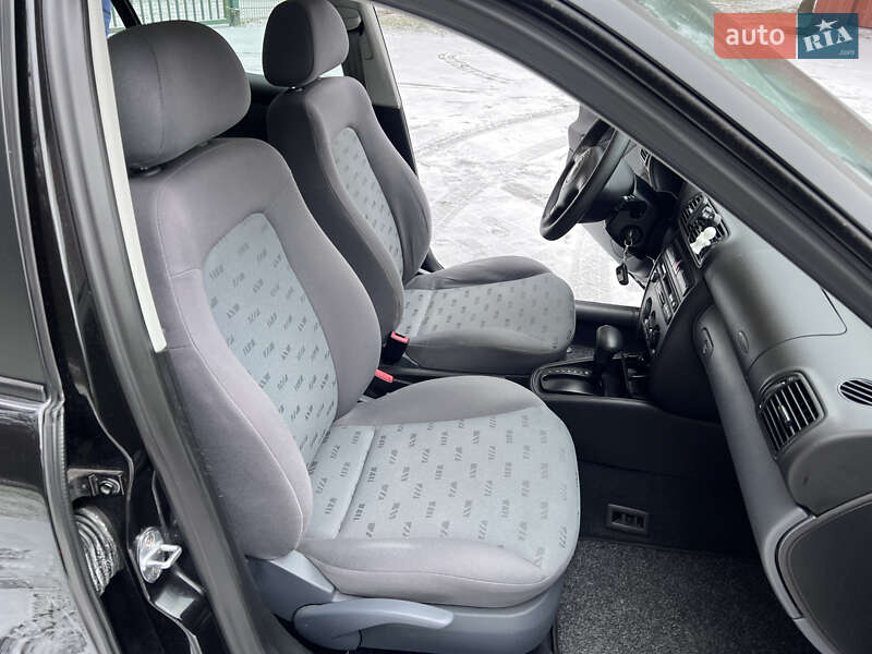 Хетчбек SEAT Leon 2001 в Львові