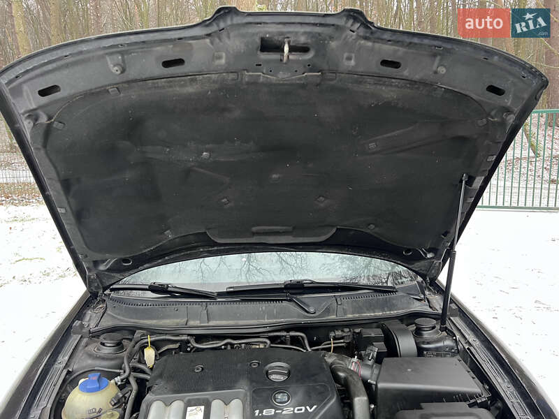 Хетчбек SEAT Leon 2001 в Львові