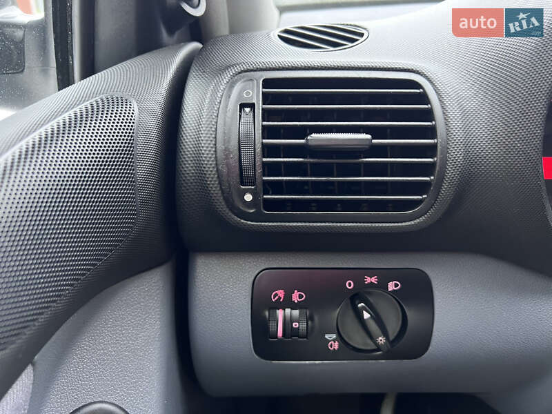 Хетчбек SEAT Leon 2001 в Львові