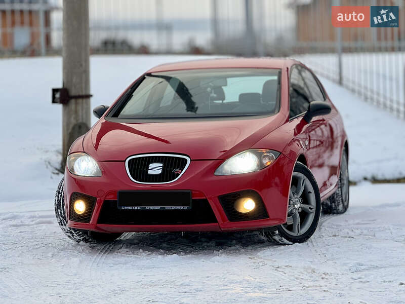 Хэтчбек SEAT Leon 2006 в Киеве