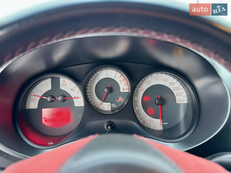 Хэтчбек SEAT Leon 2006 в Киеве