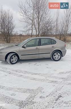 Хетчбек SEAT Leon 2004 в Нововолинську
