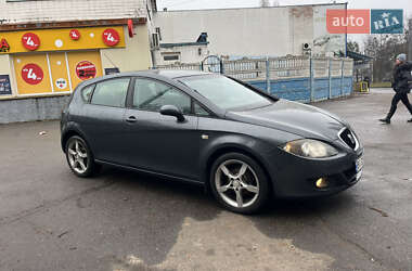 Хэтчбек SEAT Leon 2006 в Харькове