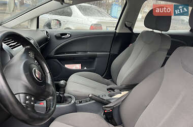 Хэтчбек SEAT Leon 2006 в Харькове
