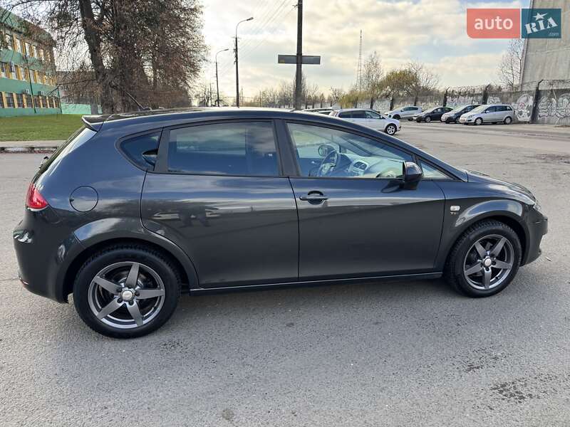 Хэтчбек SEAT Leon 2010 в Луцке фото 8 Хэтчбек SEAT Leon 2010 в Луцке