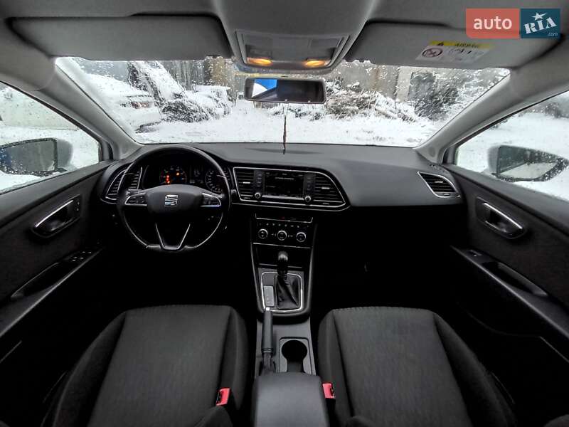 Хэтчбек SEAT Leon 2015 в Киеве