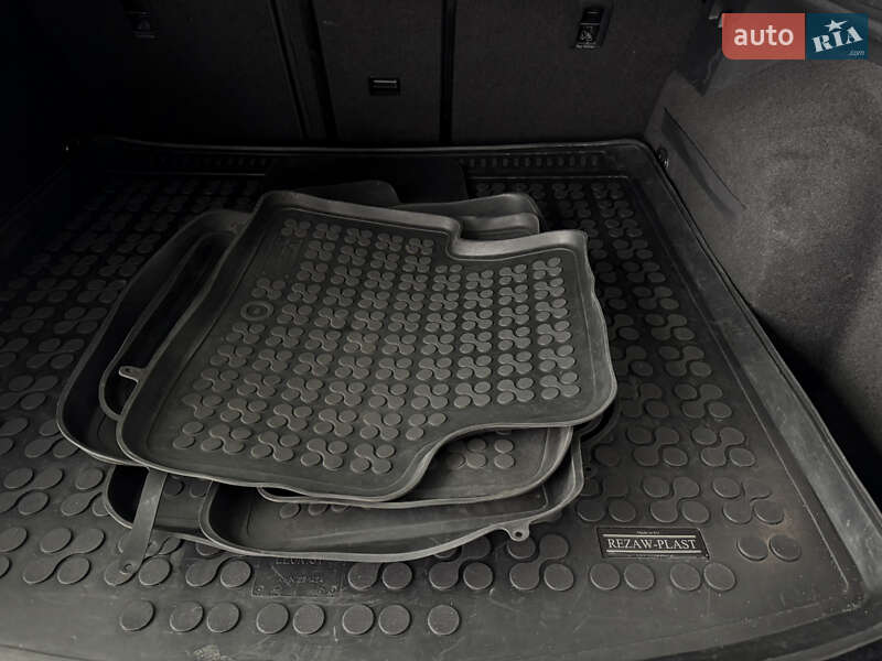 Универсал SEAT Leon 2016 в Киеве фото 66 Универсал SEAT Leon 2016 в Киеве