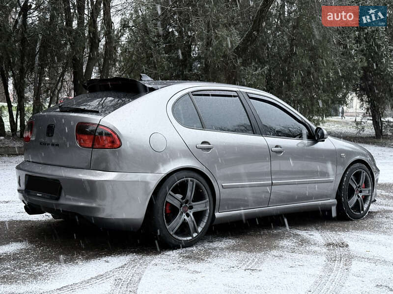 Хэтчбек SEAT Leon 2004 в Каменском фото 29 Хэтчбек SEAT Leon 2004 в Каменском