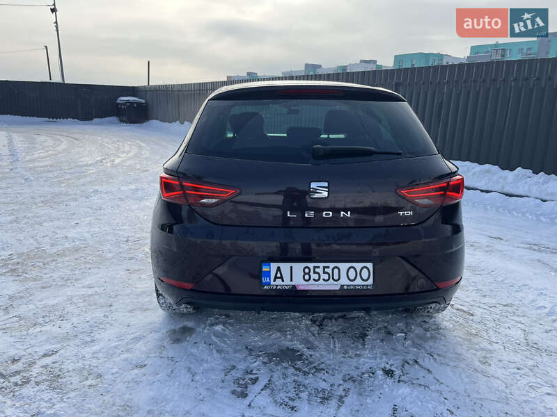 Хэтчбек SEAT Leon 2017 в Киеве