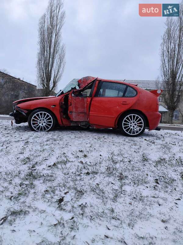 Хэтчбек SEAT Leon 2004 в Николаеве