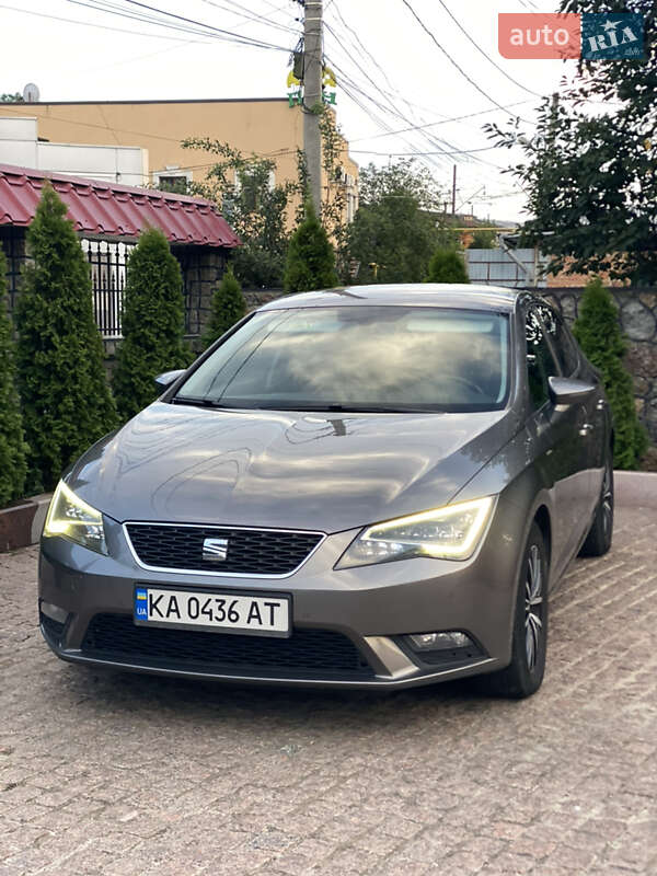 Хэтчбек SEAT Leon 2014 в Первомайске
