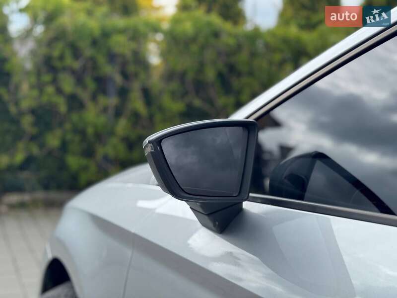 Универсал SEAT Leon 2015 в Знаменке