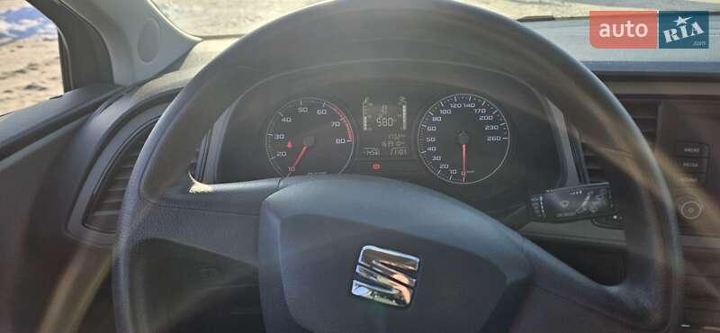 Хэтчбек SEAT Leon 2016 в Киеве