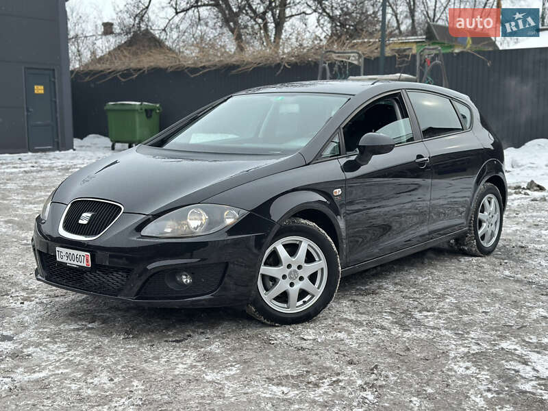 Хетчбек SEAT Leon 2009 в Кам'янському