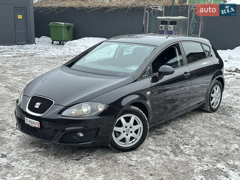 Хетчбек SEAT Leon 2009 в Кам'янському