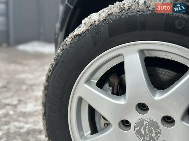 Хетчбек SEAT Leon 2009 в Кам'янському