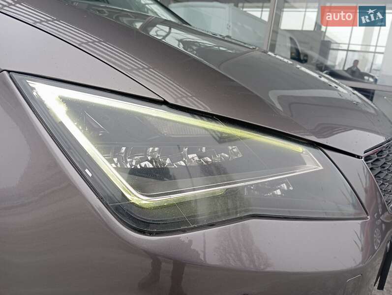 Хэтчбек SEAT Leon 2015 в Киеве