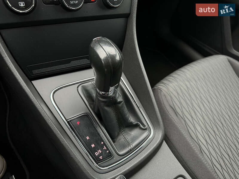 Хетчбек SEAT Leon 2013 в Харкові